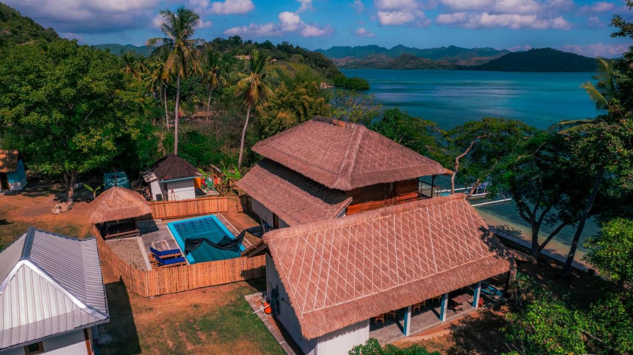 Khabita Beach Resort Lembar  Extérieur photo