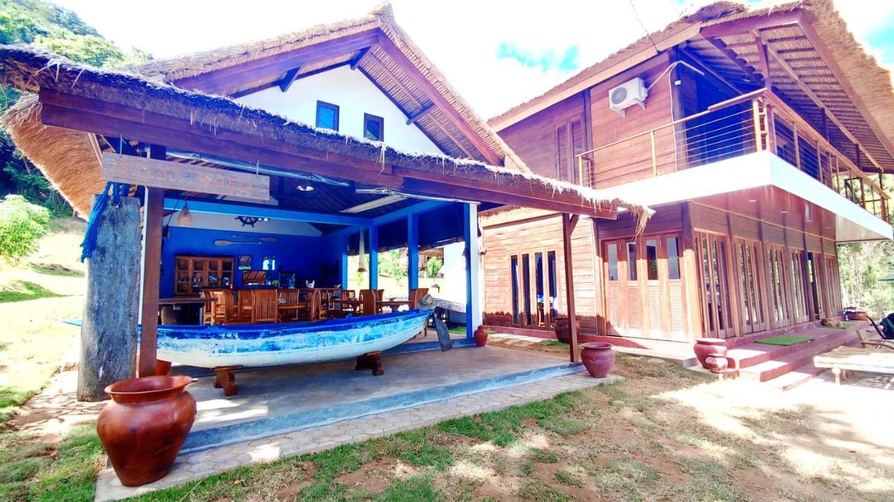 Khabita Beach Resort Lembar  Extérieur photo