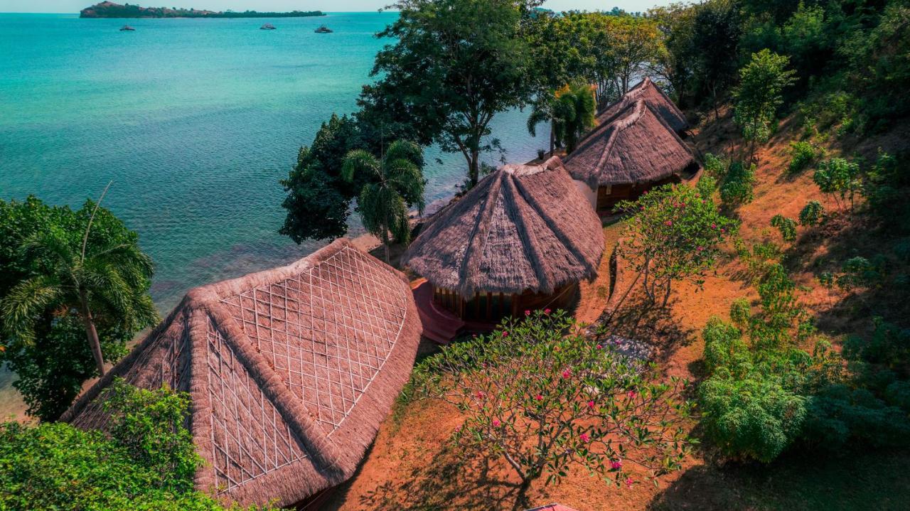Khabita Beach Resort Lembar  Extérieur photo