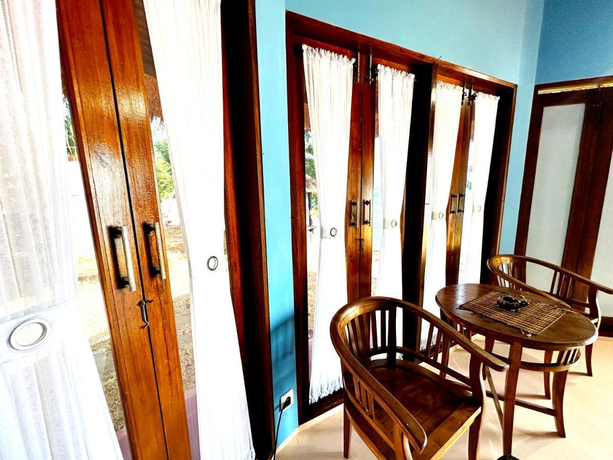Khabita Beach Resort Lembar  Extérieur photo